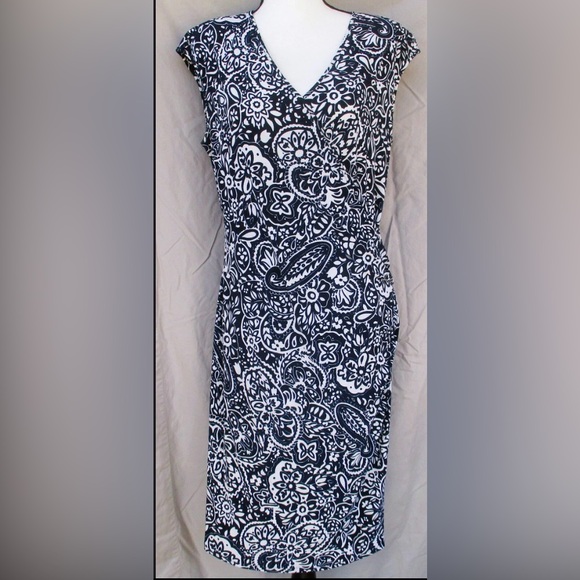 Chaps Dresses & Skirts - Chaps faux wrap paisley fit and flare dress. Size Medium